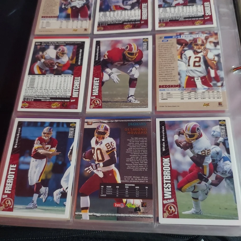 Pro Line/Ground Force Football Cards In Binder 600 Cards